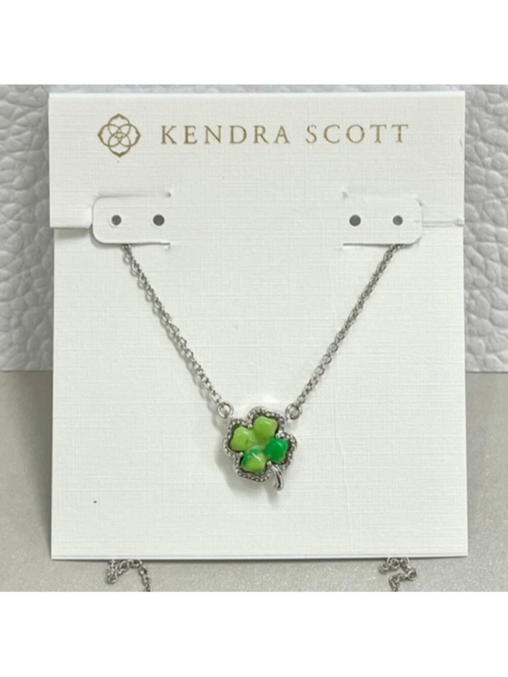 Kendra Scott Clover Silver Short Pendant Necklace